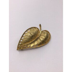 Vintage BSK Signed Benny Steinberg Slovitt & Kaslo Gold Tone Leaf Brooch Ornate